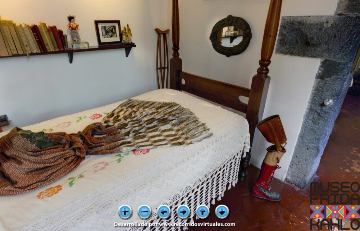 
Скриншот виртуальной экскурсии Музея Фриды Кало