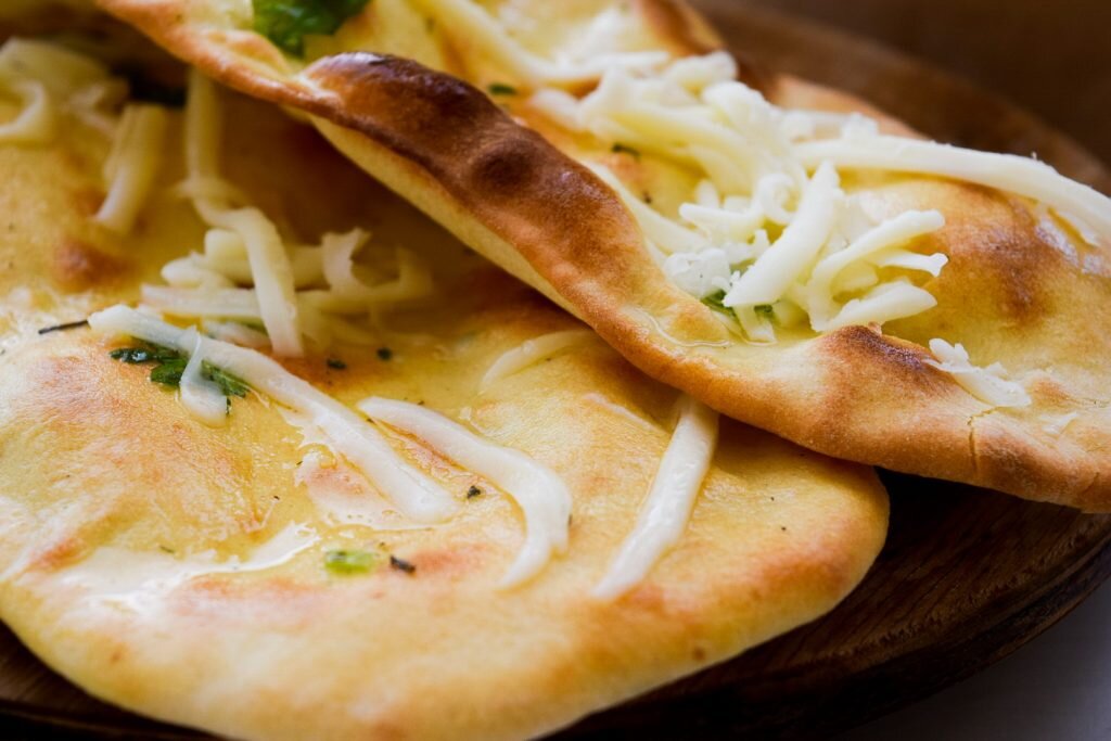 Нутовая лепешка с начинкой