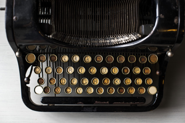 https://ru.freepik.com/free-photo/retro-typewriter-machine-old-style_3001187.htm#query=%D0%BF%D0%B8%D1%81%D0%B0%D1%82%D0%B5%D0%BB%D1%8C&position=44