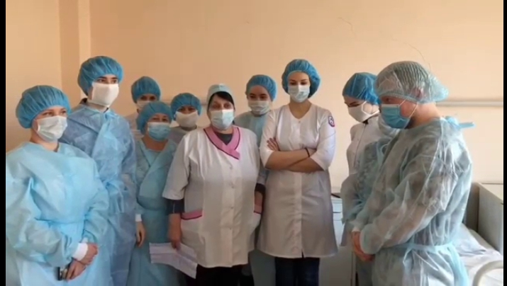 Настоящие герои во всем мире . У нас же многим плевать.