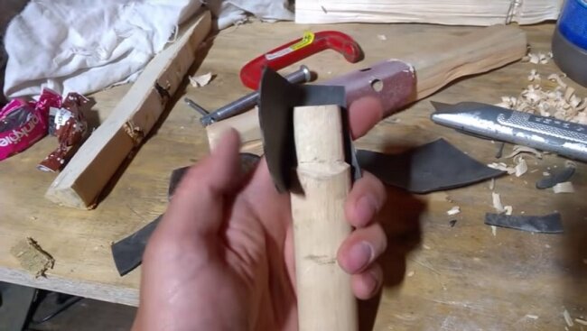 Кусочек резины