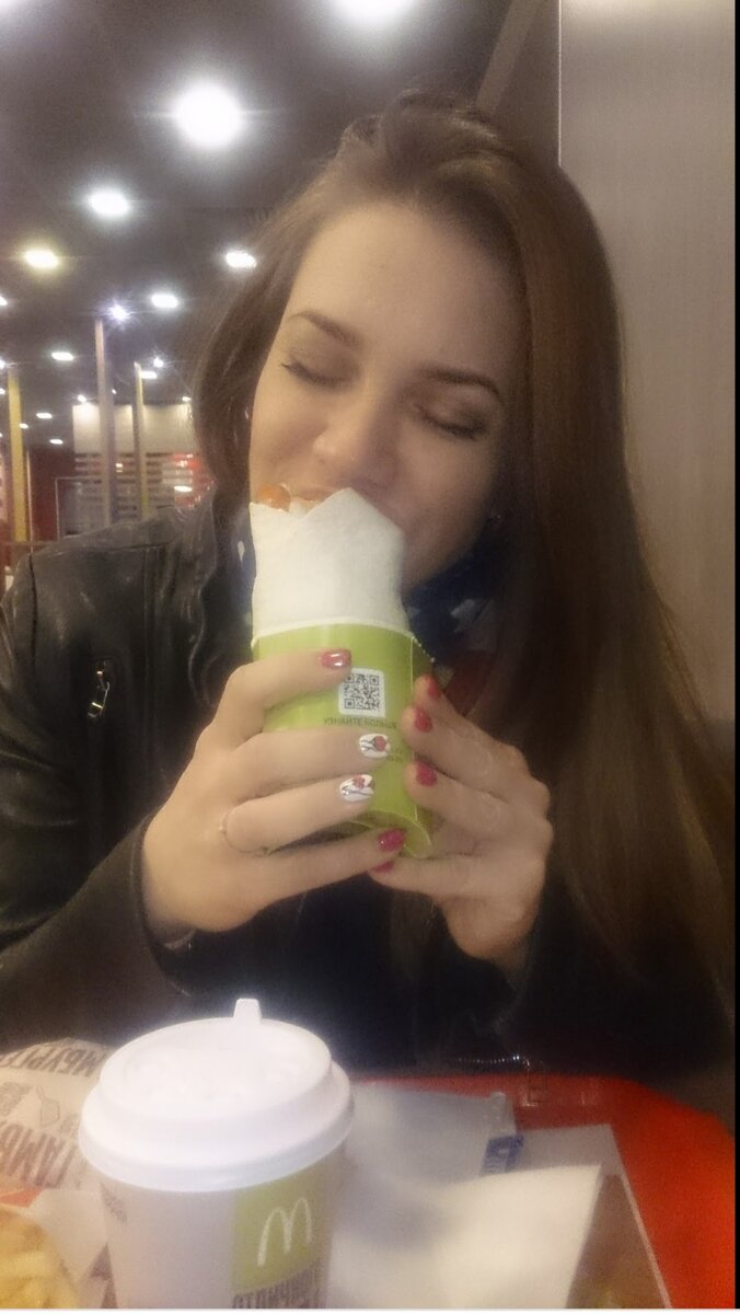 Правильное питание- это очень важно,  но баловать себя всё же нужно 😊