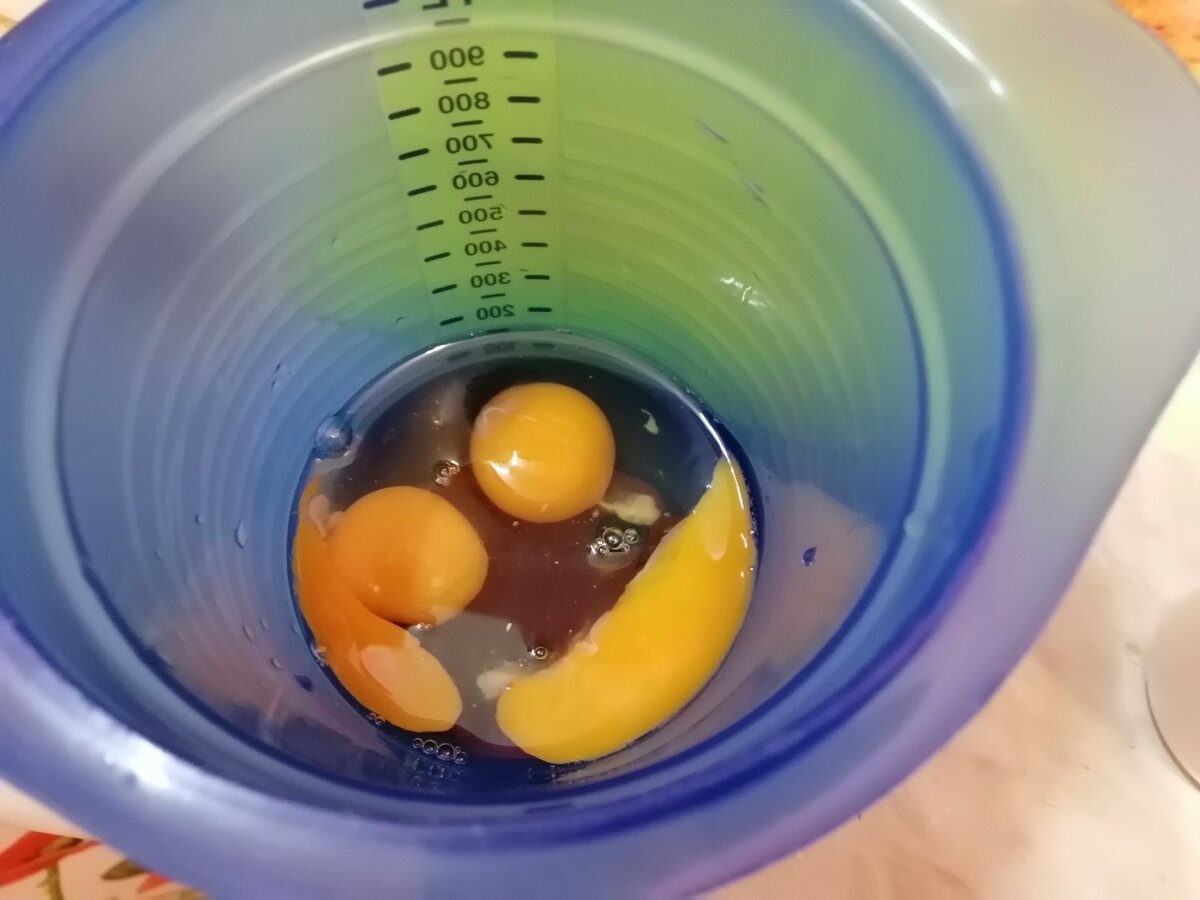 3 средних яйца, 150 мл получилось