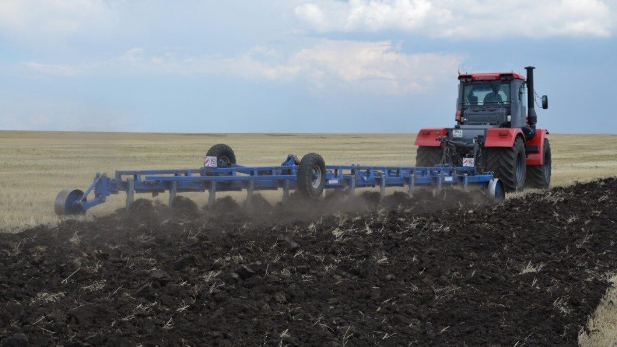 Фото:mcx.gov.ru Зяблевая обработка почвы