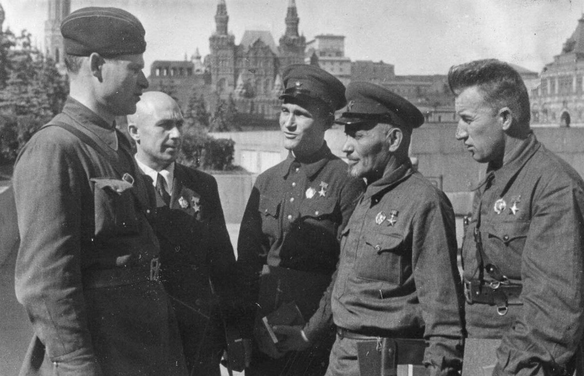 Партизанский командир ковпак. Сидор Артемьевич Ковпак. Ковпак Сидор Артемьевич Партизан.