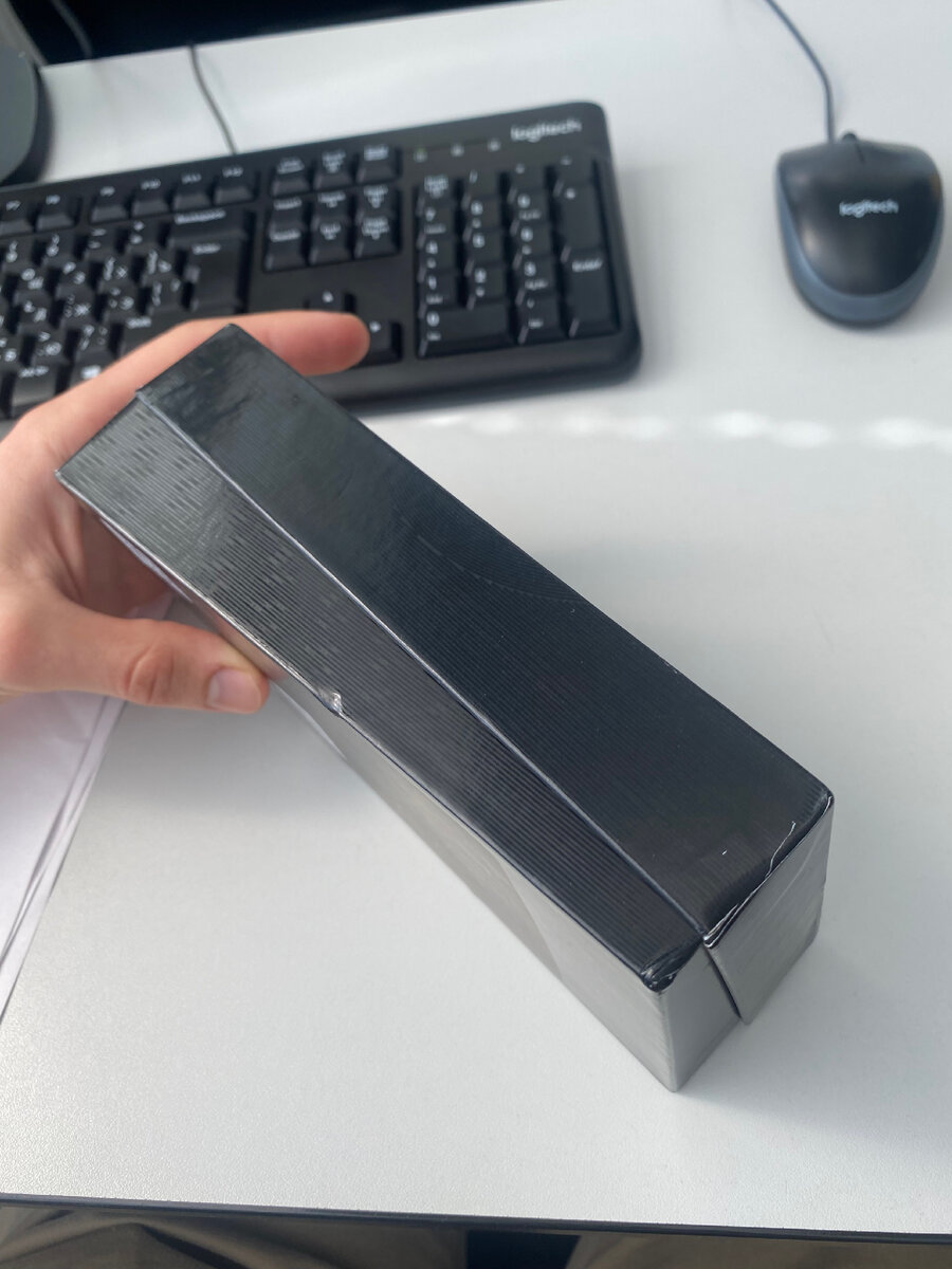 Коробка закрывается именно так и никак по-другому.