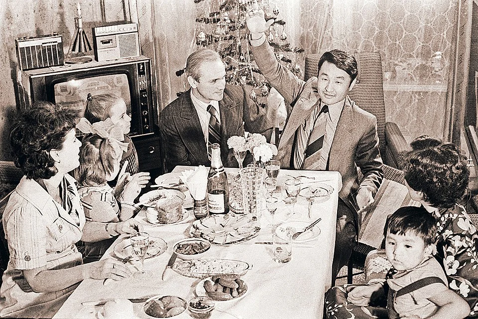 Праздник, вся семья в сборе (фото из открытых источников)