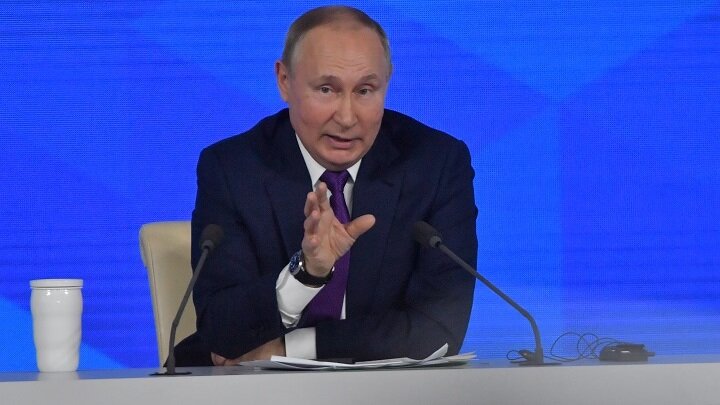 ВЛАДИМИР ПУТИН ВО ВРЕМЯ ЕЖЕГОДНОЙ ПРЕСС-КОНФЕРЕНЦИИ. ФОТО: KOMSOMOLSKAYA PRAVDA / GLOBAL LOOK PRESS 