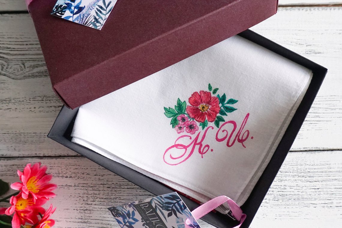 красивая упаковка шарфа. можно ли дарить платок в подарок. можно ли дарить платок в подарок. ткань для подарочной упаковки. можно ли дарить платок в подарок.