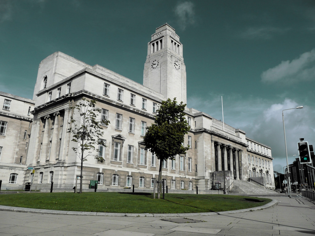 University of leeds. University of Leeds университет. Университет Лидс Англия. Город Лидс универ. University of Leeds фото.