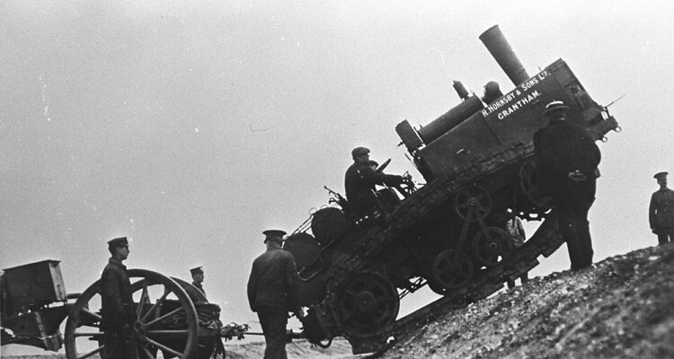 В качестве военных тягачей машины Хорнсби показали себя очень хорошо. Фото: Википедия