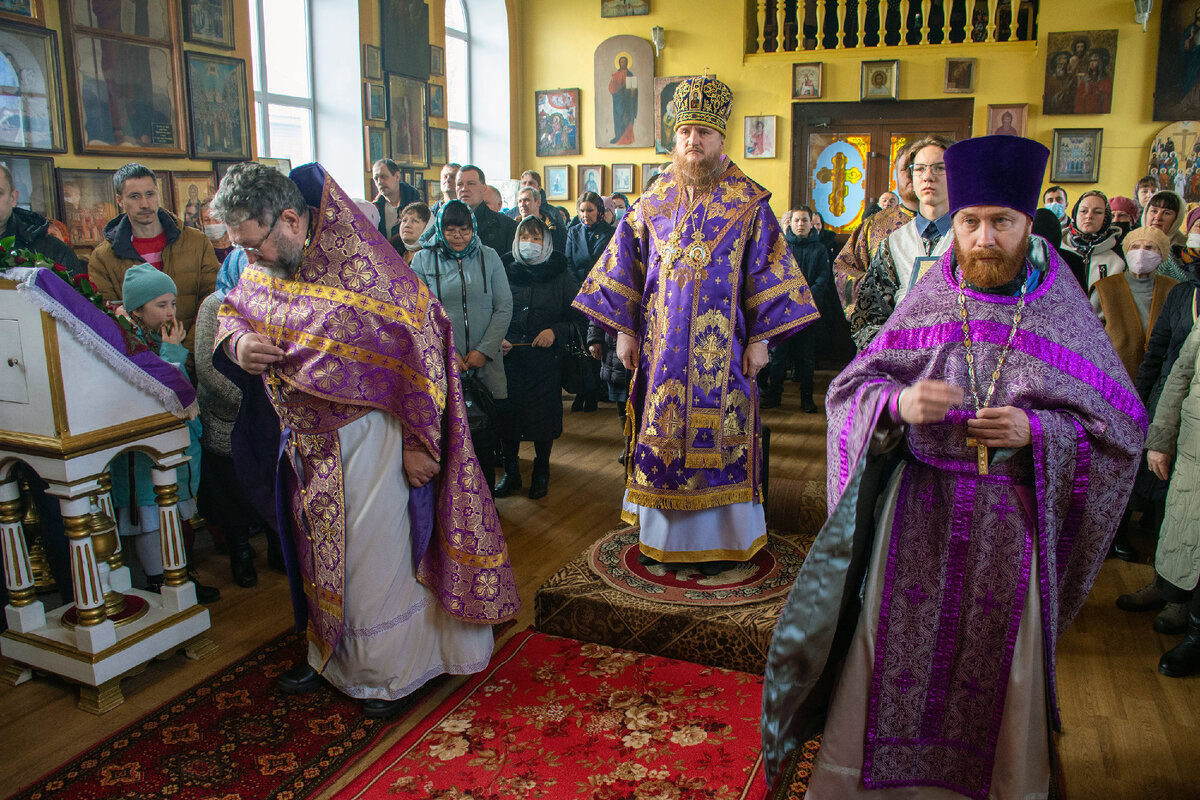 Архиерейское богослужение в Преображенском храме г. Горно-Алтайска |  Горноалтайская епархия | Дзен