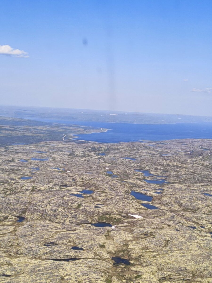 Земли то у нас много, вот грамотно ею распорядиться - это проблема