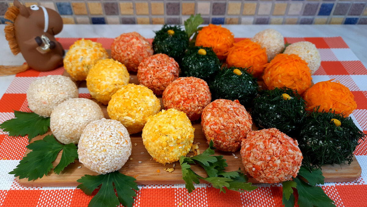 Сырные шарики «Елочные игрушки» - пошаговый рецепт с фото