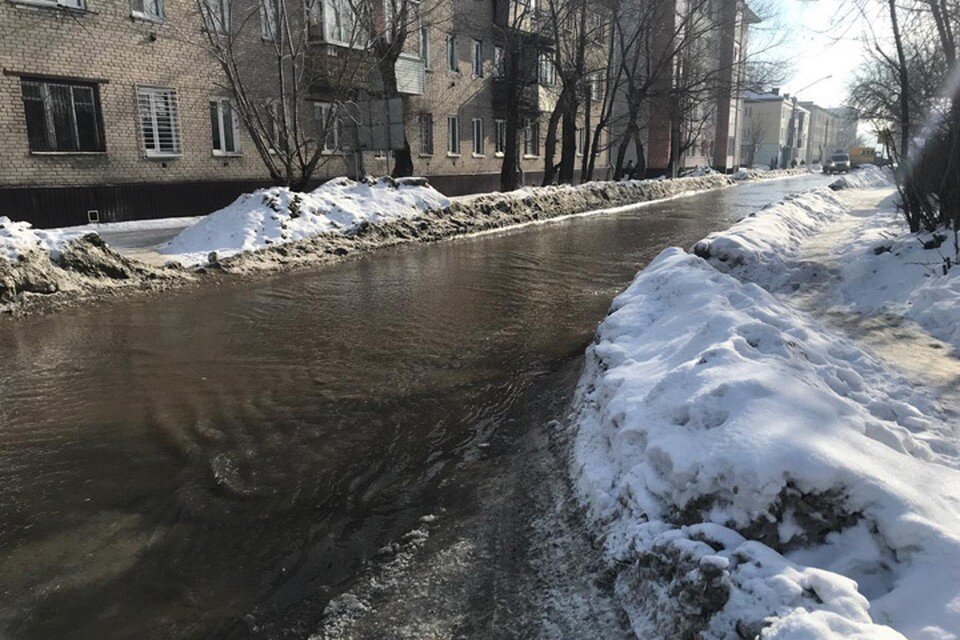     Последствия вчерашнего повреждения также устранили  пресс-службы администрации Барнаула