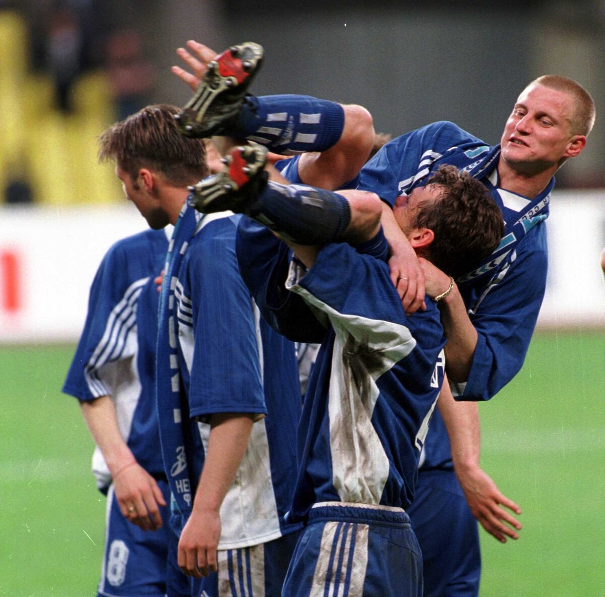 26 мая 1999 года на стадионе «Лужники» состоялся финал Кубка России по футболу, в котором встретились «Зенит» и «Динамо».-2