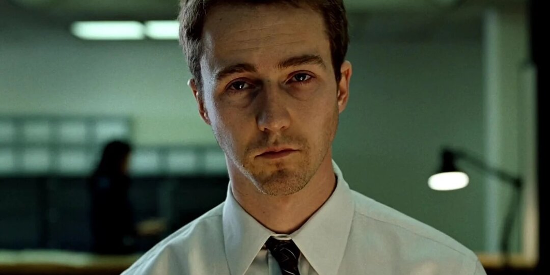 Манипуляции начальства: почему вам не дают расти и вы вечно виноваты? Разбирает психотерапевт