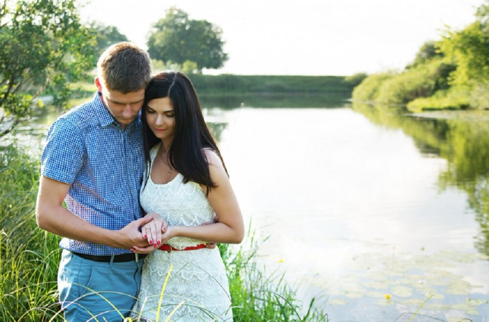 Взгляд мужчины: что он ищет в женщине и какие качества значимы для успешных отношений.