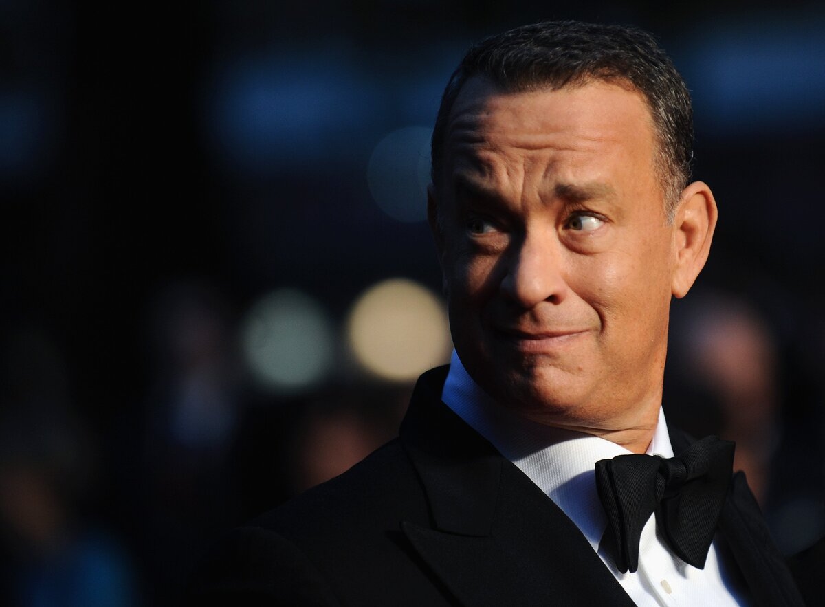 Peeping tom hanks