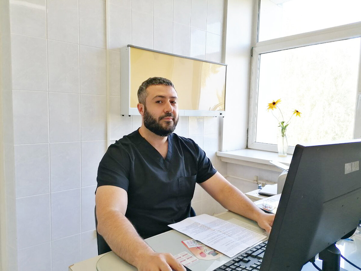                                                   врач-хирург Шамиль Юзбеков