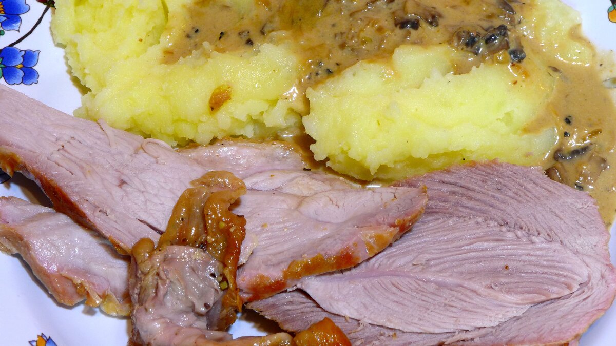 Правильная индейка с грибным соусом