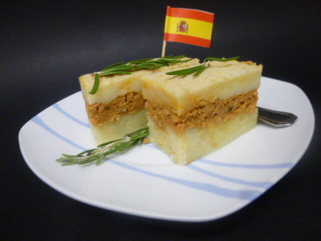 Картофельная запеканка с мясом - простое и вкусное блюдо для вас и ваших домочадцев