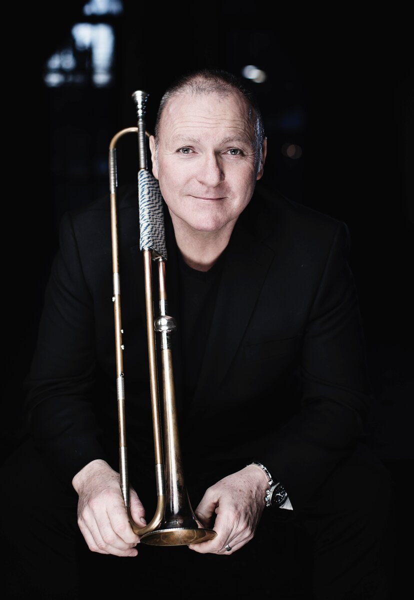 Марк Беннет