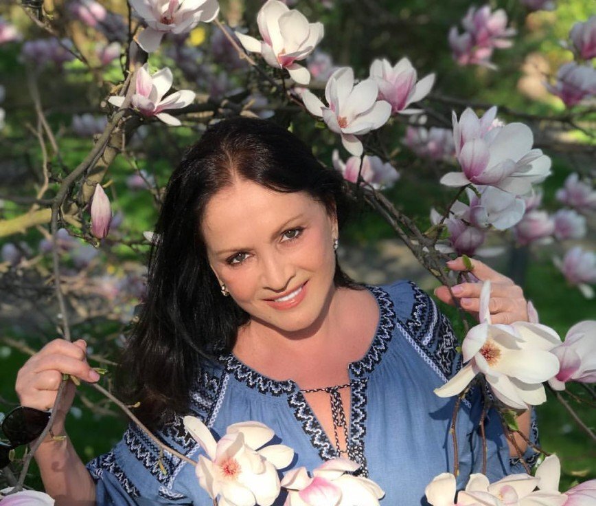 гарна украинская дивчина...