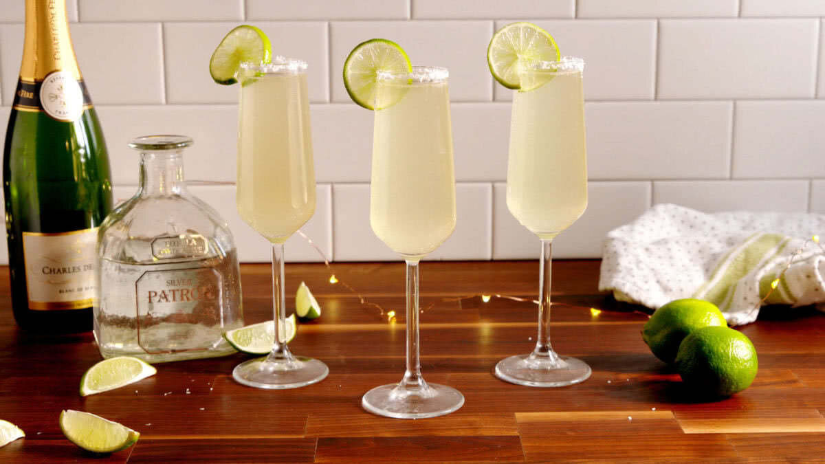 Коктейль Champagne Cocktail