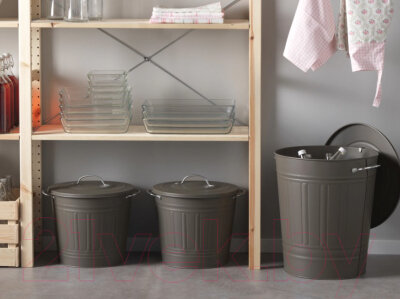 Ведро Кнод предполагается для мусора, но это же не значит, что его можно использовать иначе, фото с сайта ikea.com