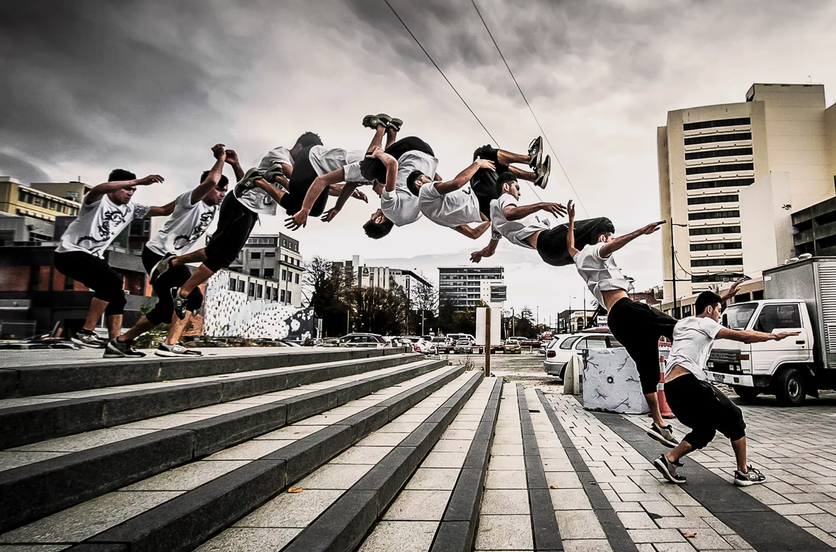 Parkour. Паркуристы субкультура. Трейсеры субкультура. Жорж Эмбер паркур. Паркурщики субкультура.