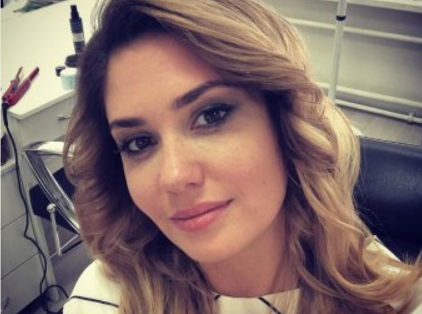 Жена Павла Прилучного удивила фанатов сильно изменившимся видом.
