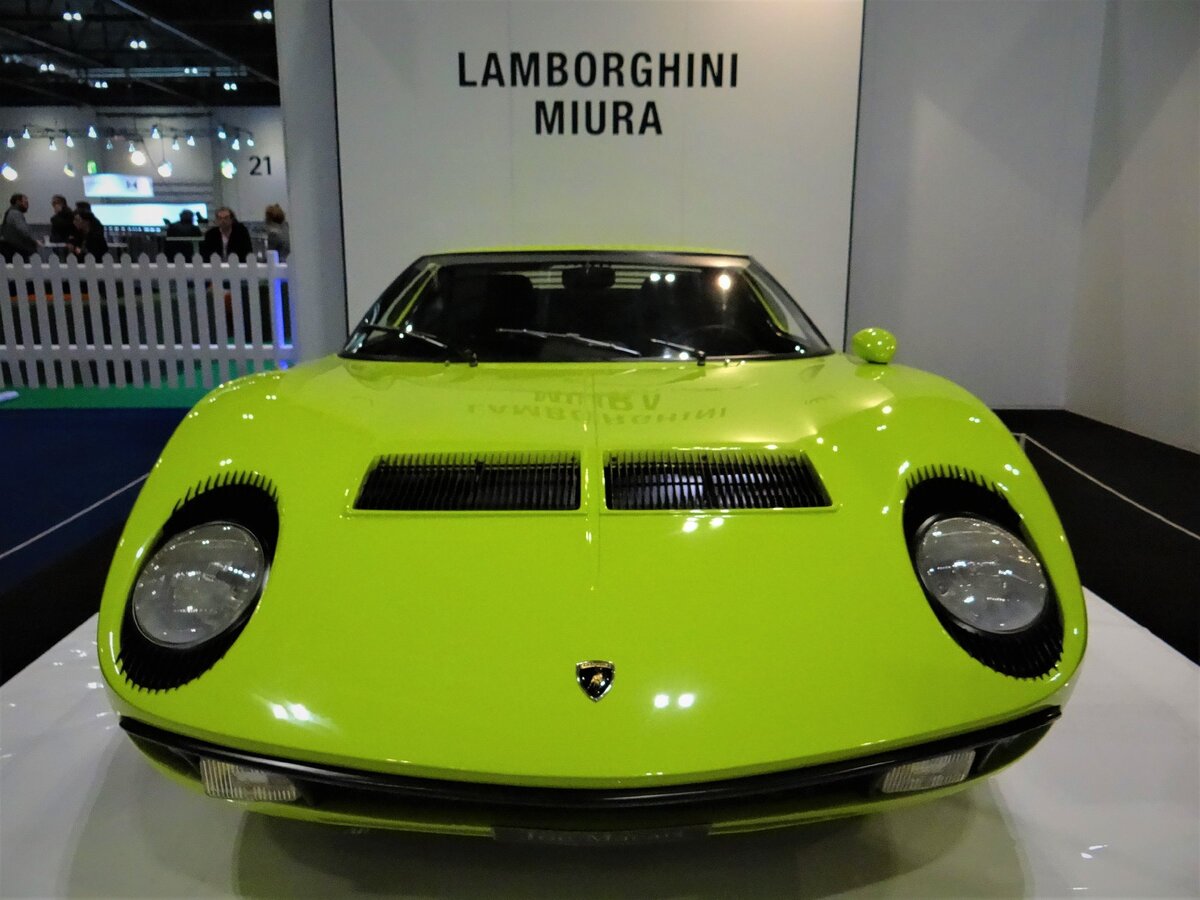 © Lamborghini Miura, (London, 2016)