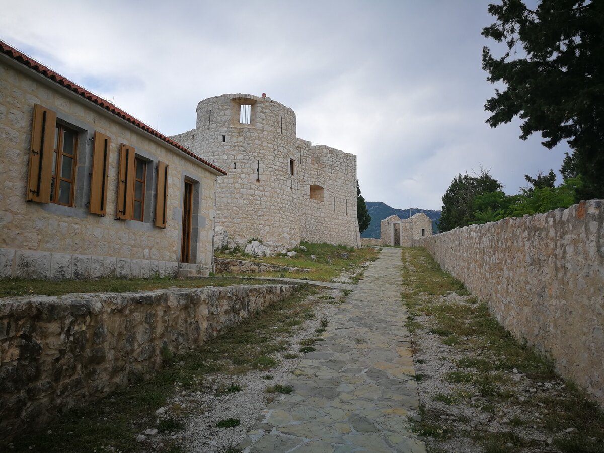 Крепость Besac в Вирпазаре