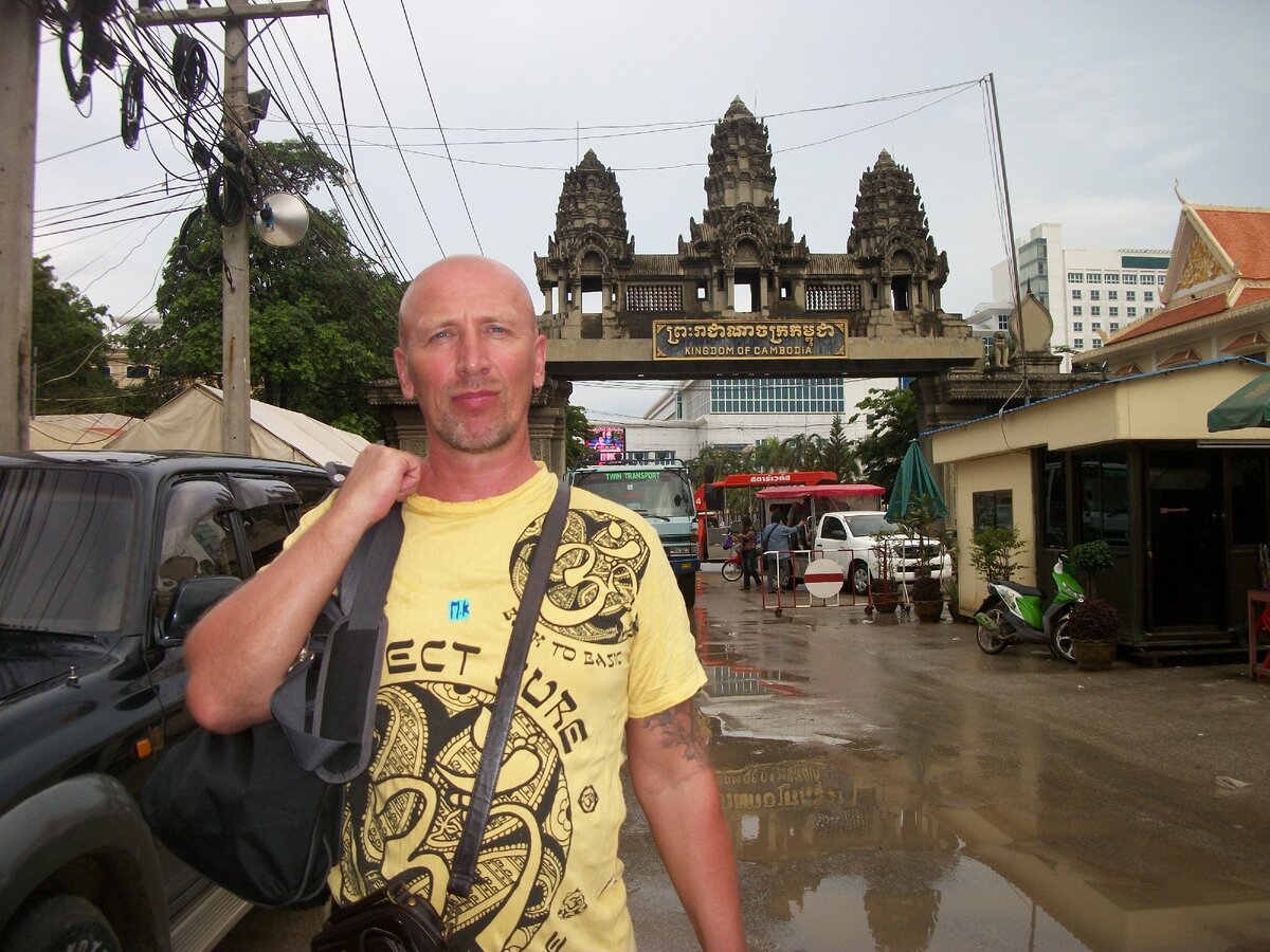 Листайте по стрелке!