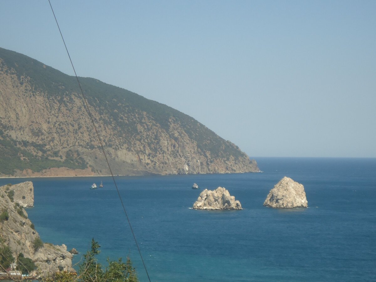 Гурзуфская бухта. Медведь-гора