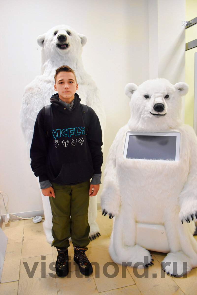 Почти как медведь, только не такой белый