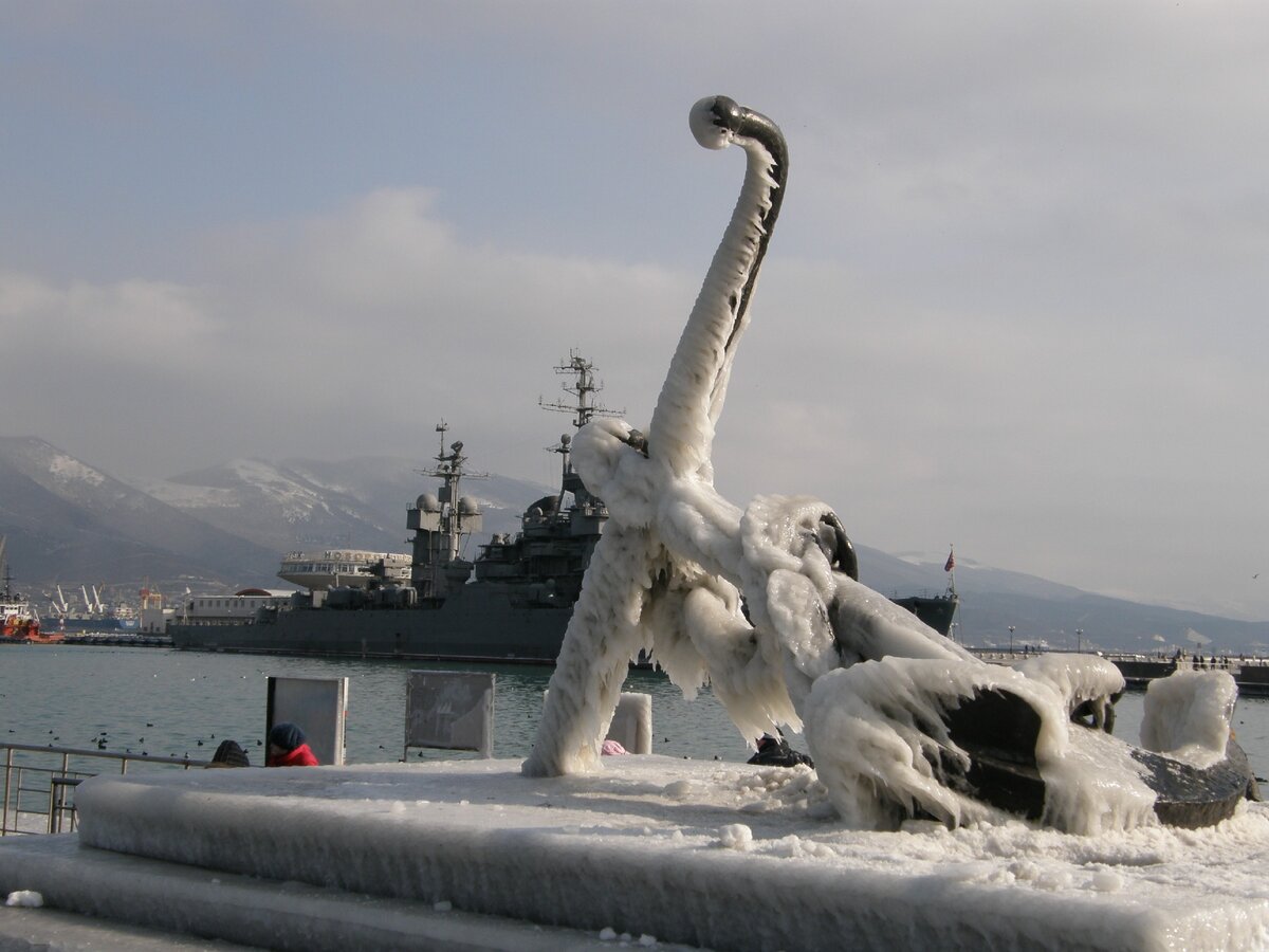 Новороссийск обледенение 2012. Новороссийск достопримечательности фото. Норд-ост в новороссийске. Новороссийск зима 2023. Норд-ост в новороссийске 2023.