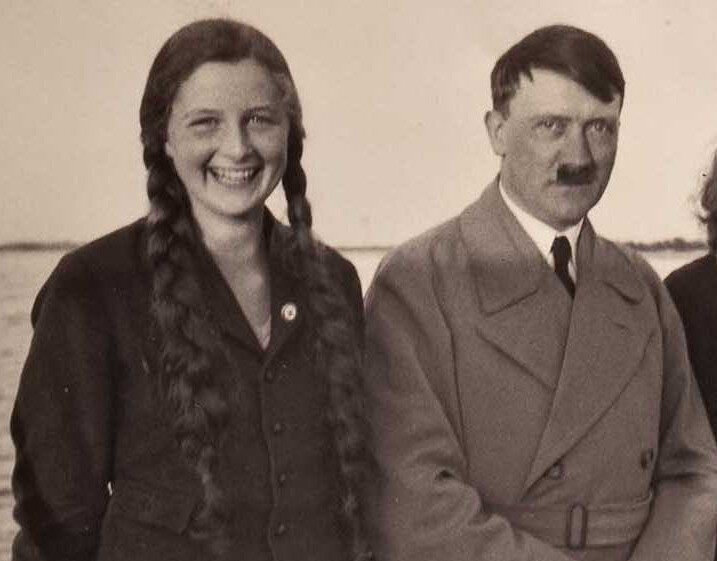 Гитлер со своей 16-летней племянницей