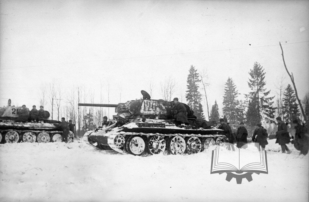 Т-34 зачастую становились единственными танками, которые зимой могли передвигаться вне дорог.