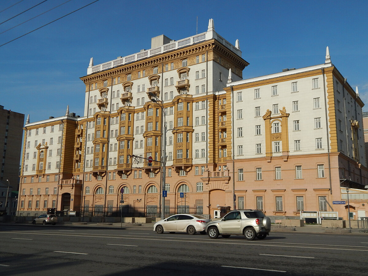 Сталинский Ампир жилые дома в Москве