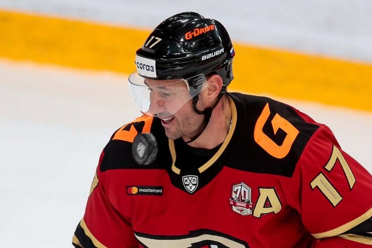 Илья Ковальчук, фото в цвете, наши дни😂