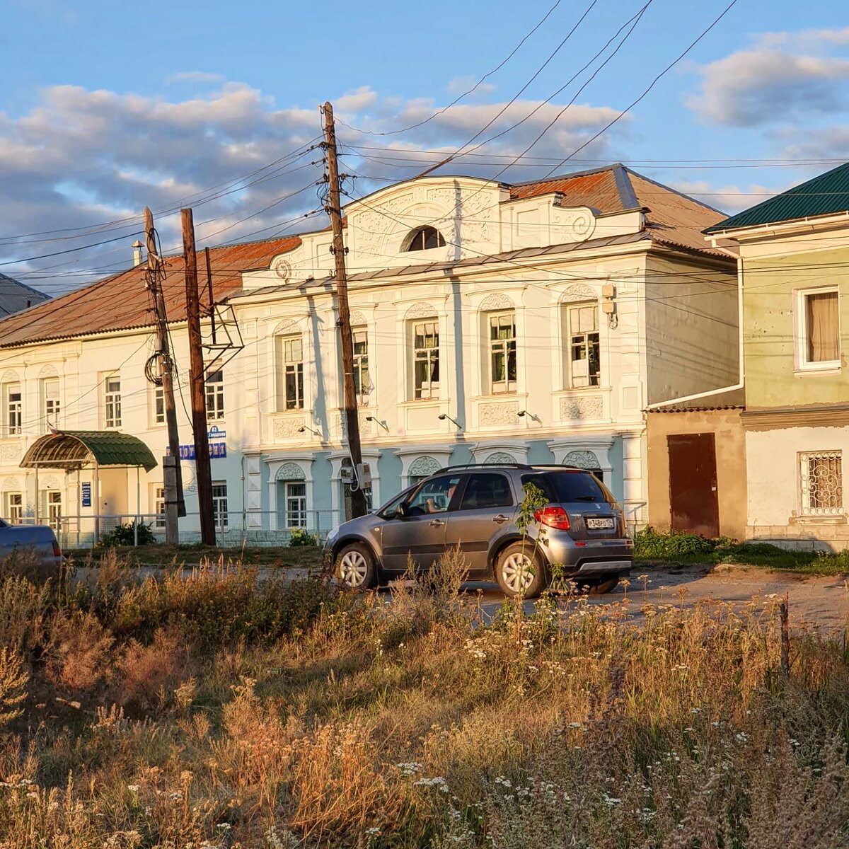 Как мы не смогли вечером погулять по уральскому городу Касли (побоявшись  местных жителей) | Meeuw | Дзен