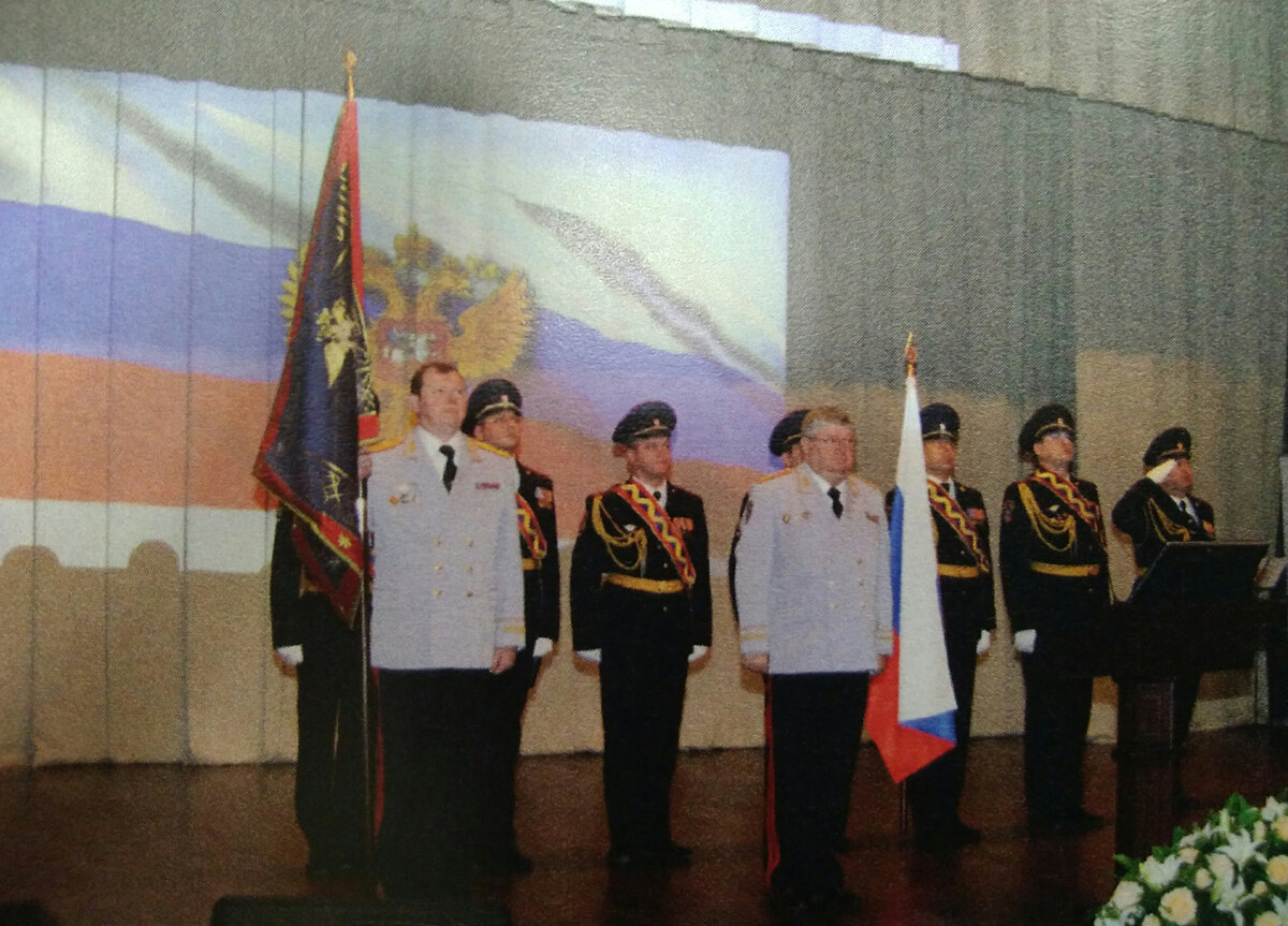 Вручение нового знамени ВИПК