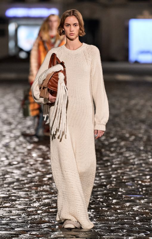 Трикотаж хорошего качества будет всегда выгодной инвестицией в свой гардероб. Фото из открытых источников.