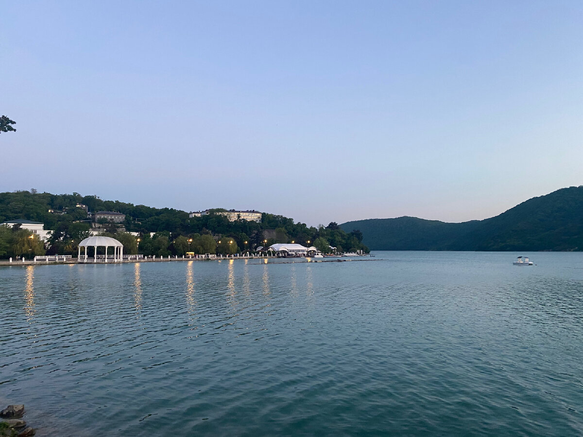 Озеро Абрау-Дюрсо