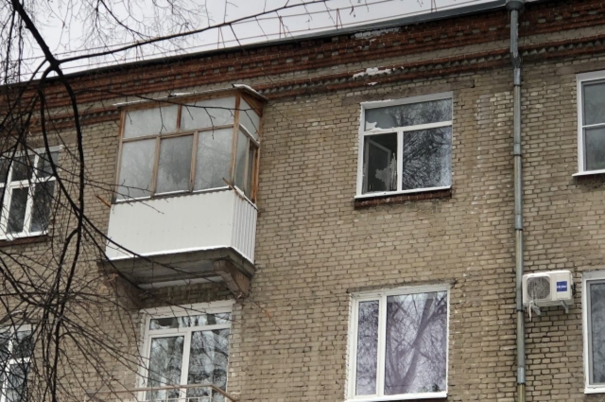    В Томске жители дома на Кулагина до сих пор страдают от последствий пожара