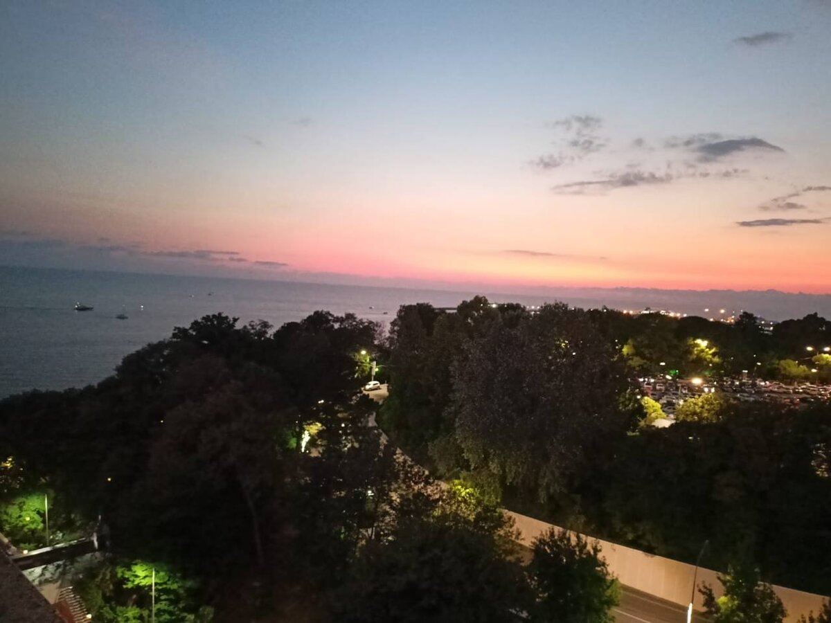 Вечером просто бомбический вид