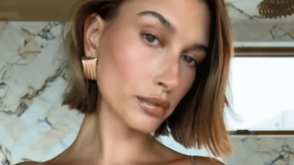 Хайли Бибер. Тот самый Латте-макияж.