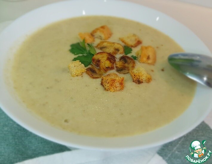Очень вкусный и простой крем-суп из шампиньонов.